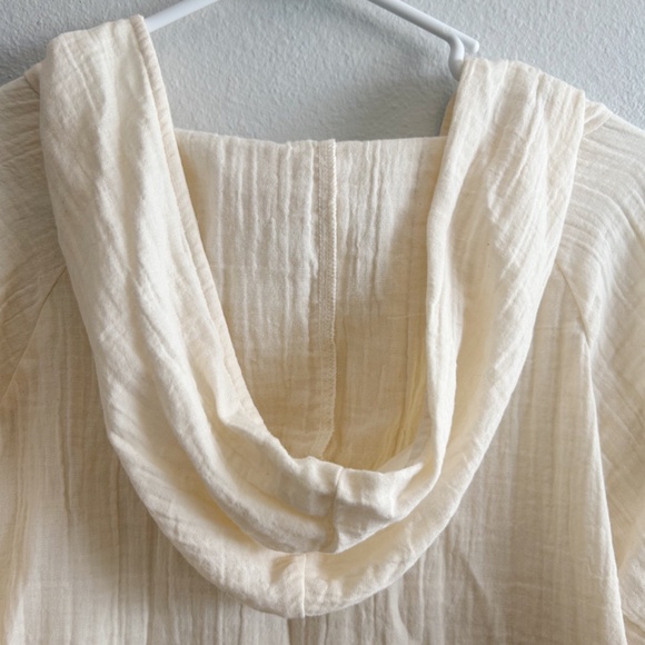 Lotus & Luna Cream Baja Pullover - NWOT - Picture 8 of 8